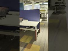 Professionell angepasster Sitz-Steh-Schreibtisch, elektrisch höhenverstellbarer Computer-Arbeitsplatz-Schreibtisch