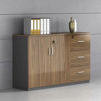 Antiker Aktenschrank aus braunem Holz, 16 mm dick, mit Ablageflächen