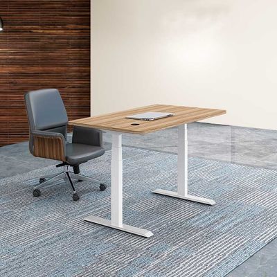 Höhenverstellbarer Stehschreibtisch aus Melamin aus Holz mit PVC-Kante